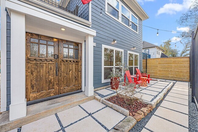 Foto del edificio - 202 E 7th St