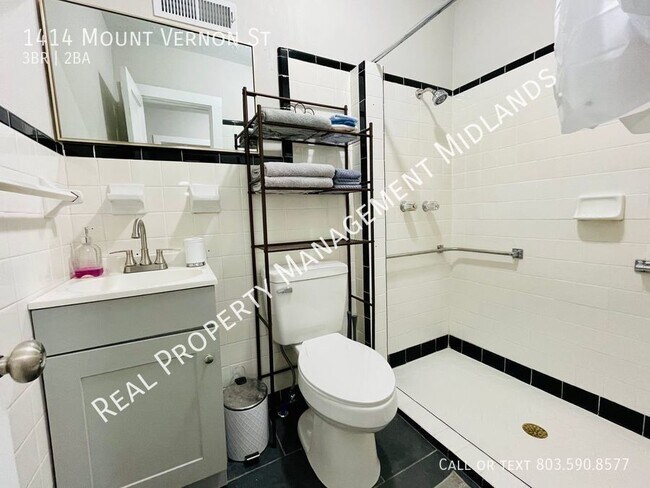 Building Photo - Welcome to Your Dream Home in Belle View P...