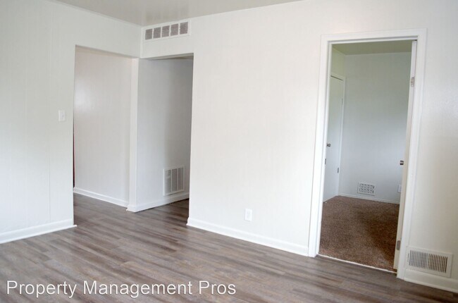 Foto del edificio - 3 br, 1 bath House - 32249 Palmer Rd.