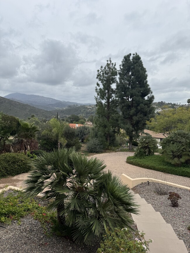 Building Photo - 13114 Polvera Ave