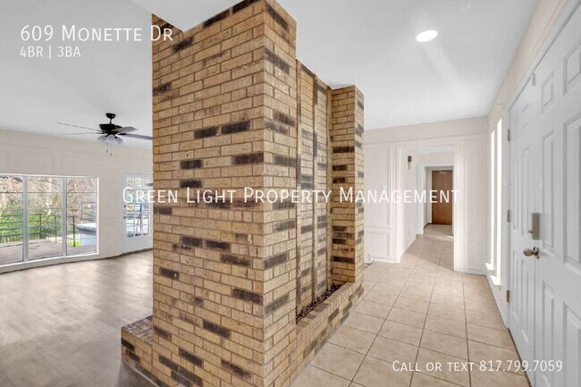 Foto del edificio - 609 Monette Dr