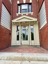 Building Photo - 2750 Broadway Ave
