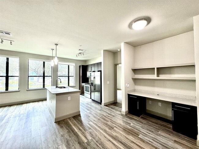 Foto del edificio - 3788 Richmond Ave.