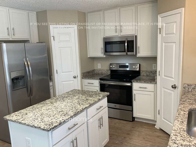 Building Photo - 3266 Quail Dr