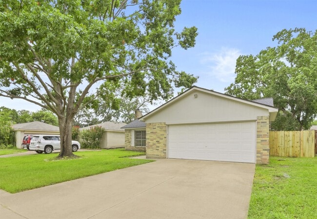 Building Photo - 16310 Cypress Valley Dr