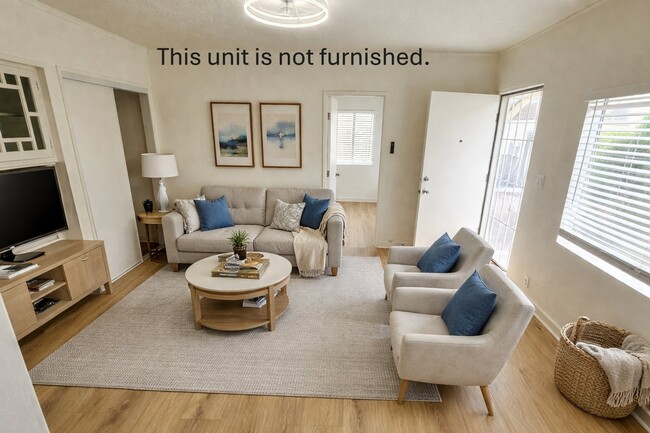 Photo - 465 1/2 N Boylston St Apartment