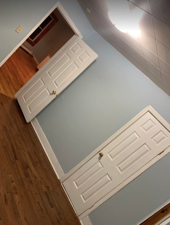 Room3 - 91 Penn Ave