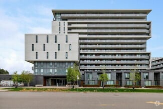 Building Photo - 160 Flemington Rd