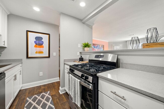 Building Photo - ARIUM Morgan Falls