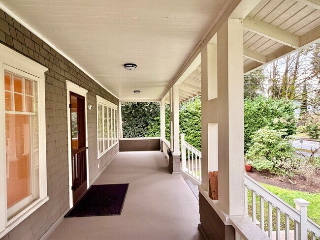 Foto del edificio - ROJAS