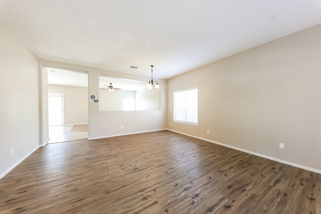 Building Photo - 9433 W Hubbell St