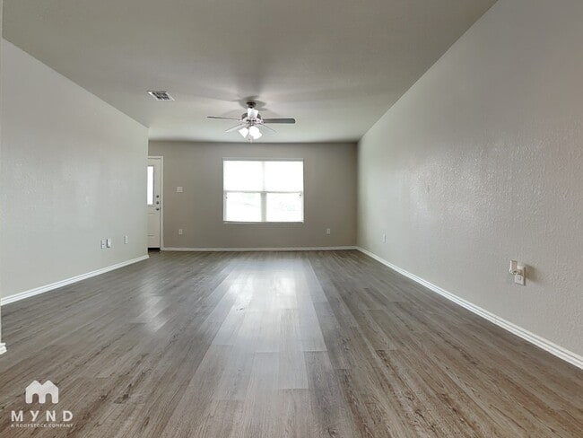 Building Photo - 9437 Apple Ridge Ln