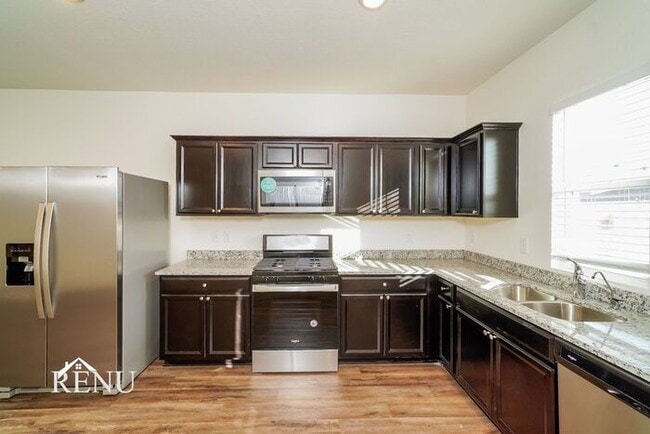 Foto del edificio - 5027 Firefly Hls