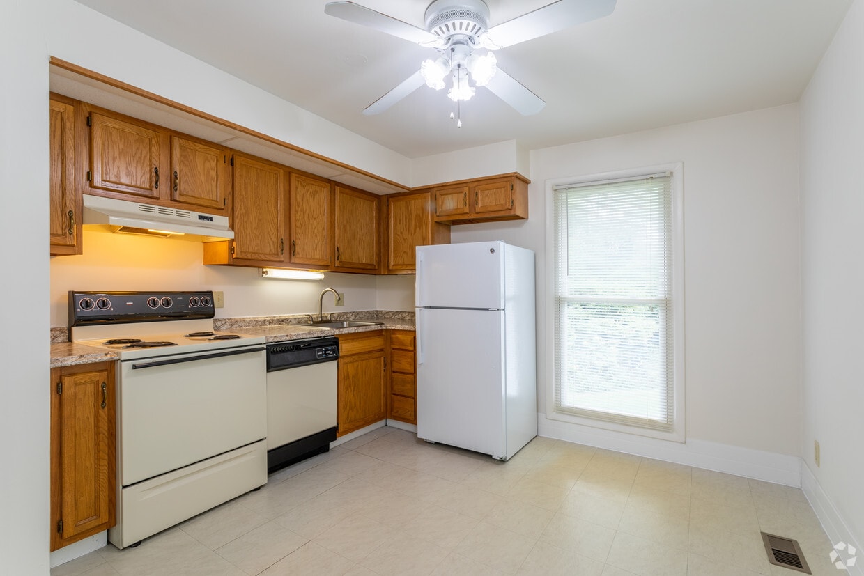 Cedar Village Apartments in Wilkes Barre, PA