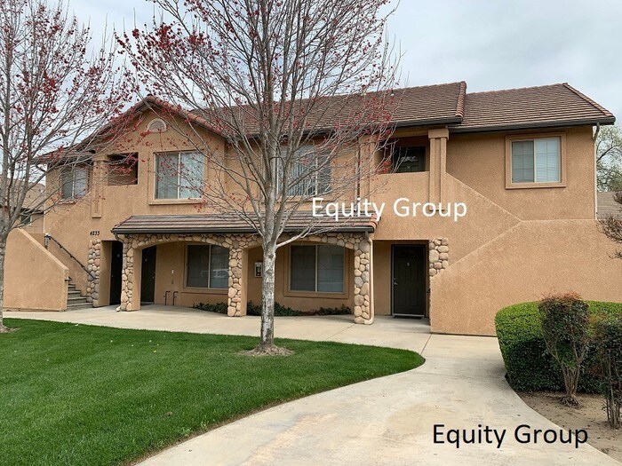 Foto principal - 4233 W Walnut Ave