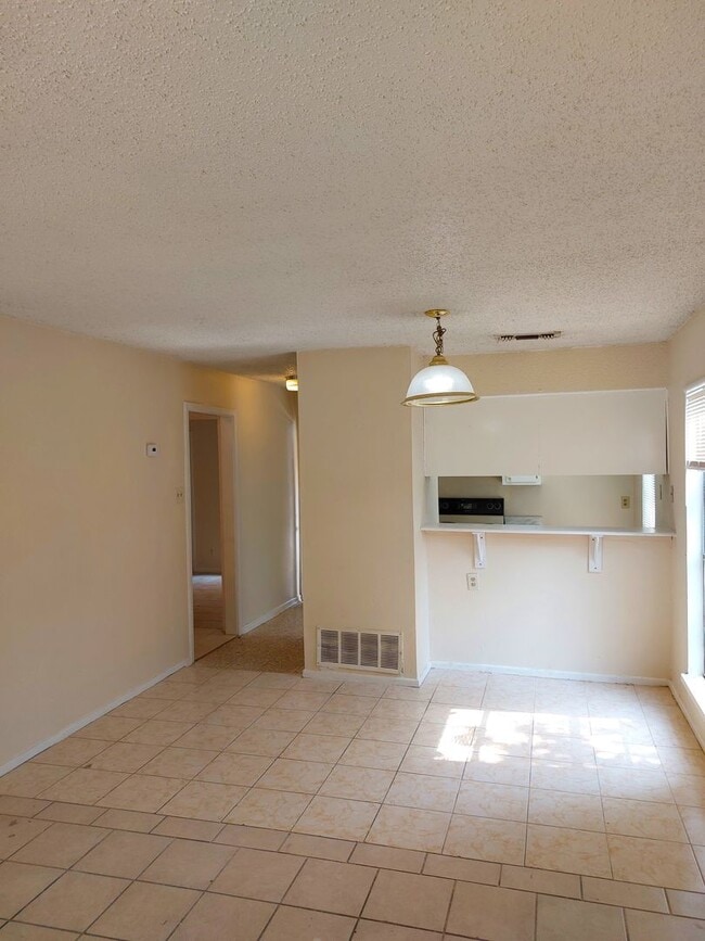 Building Photo - Alnwick Duplex #1