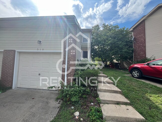 Foto del edificio - Updated 2-Bed, 1.5-Bath Townhome with a Ga...