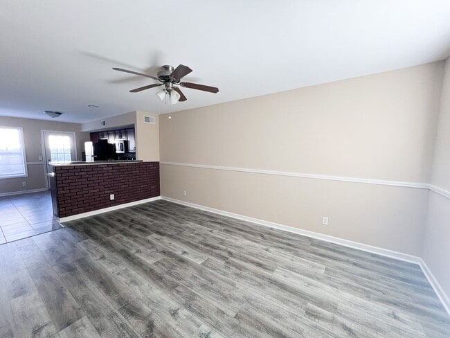 Foto del edificio - 2 Bedroom 1.5 Bath Townhome