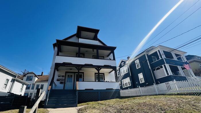 Primary Photo - 244 Summer St