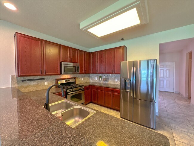 Foto del edificio - 14819 Grove Canyon Ct