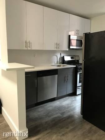 Foto principal - 13240 Sanford Ave