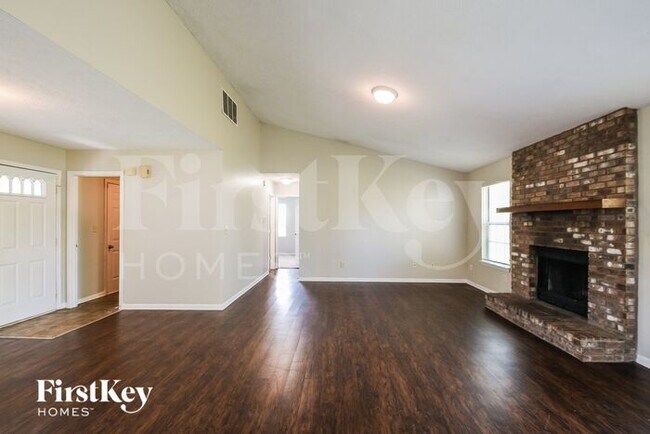 Foto del edificio - 11116 Cherry Lake Ct