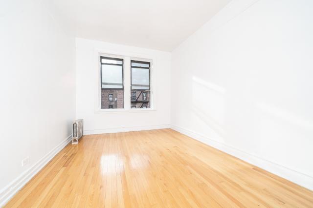 Foto del edificio - 1 bedroom in NEW YORK NY 10040