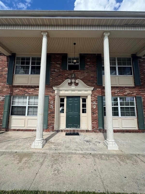 Building Photo - 1920 E Edgewood Dr Building Photo - 1920 E Edgewood Dr