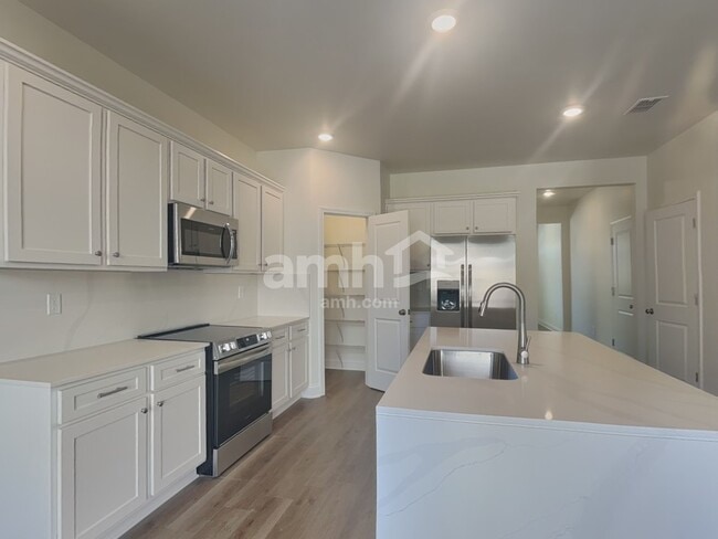 Foto del edificio - 3524 Shane Hill Rd SW