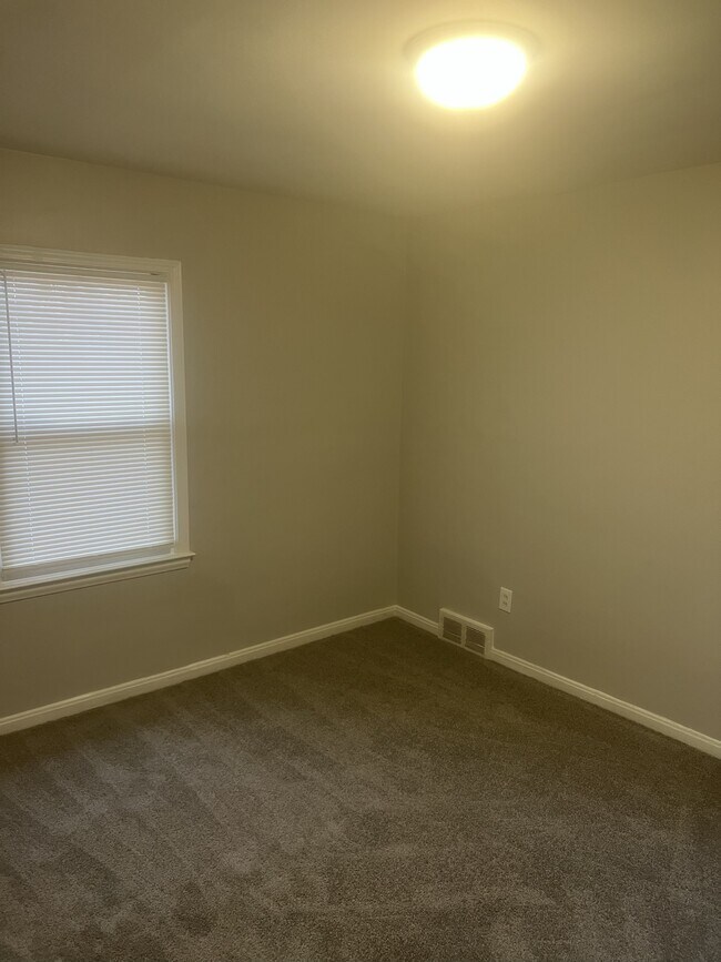 Foto del edificio - 19306 Cooley St