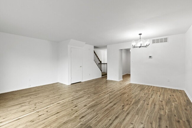 Building Photo - 59 Stoneway Pl