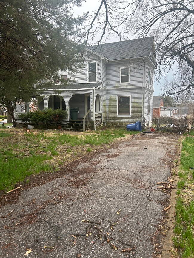 Building Photo - 5341 Goodfellow Blvd