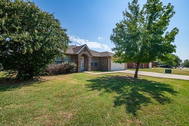 Building Photo - ** Stellar find in Kaufman County ** 3-2-2...