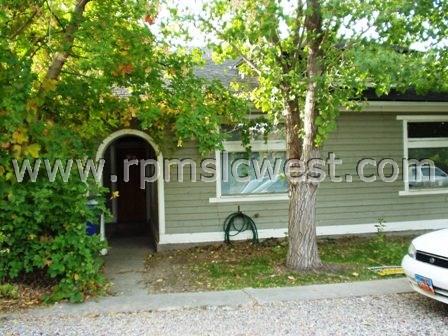 Primary Photo - 650 E Ely Pl
