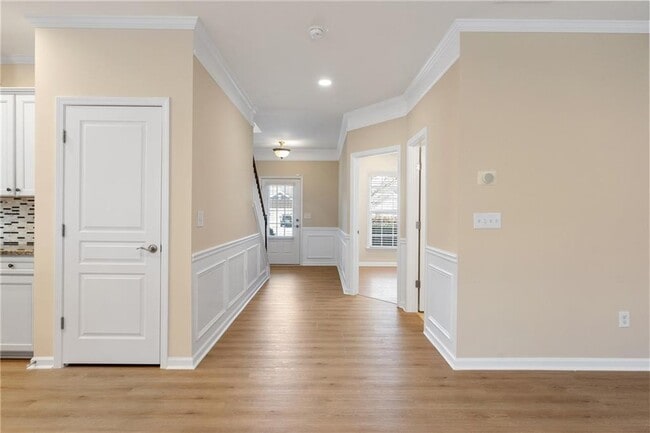 Building Photo - 865 Great Glen Pl