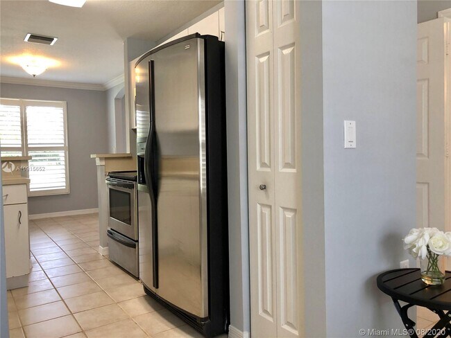 Foto del edificio - 2279 NW 170th Ave