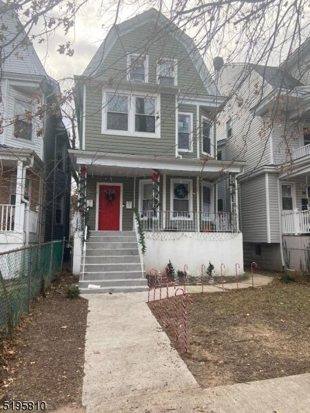 Primary Photo - 52 Amherst St