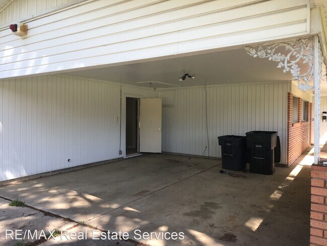 Building Photo - 3 br, 2 bath House - 1601 Donald