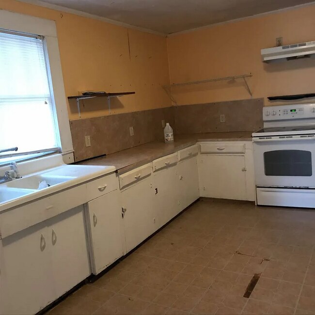 Foto del edificio - 604 Calcote Ave