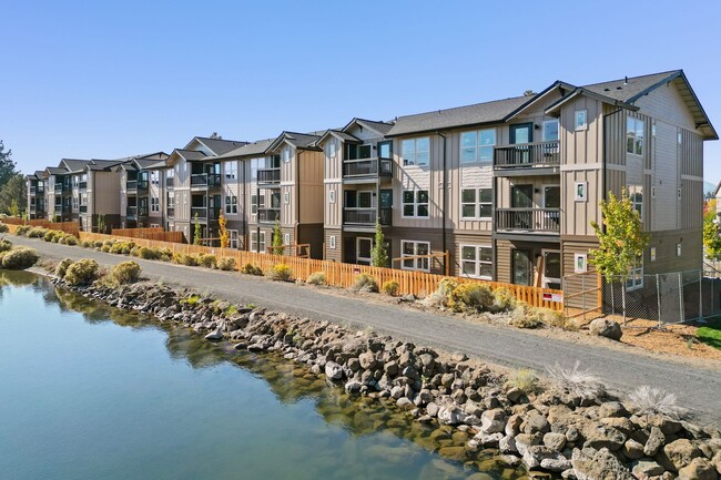 Building Photo - Limited Time Offer: 1 Month Rent-Free with...