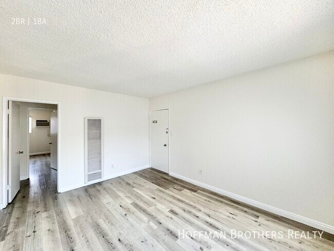 Foto del edificio - 4336 Berryman Ave