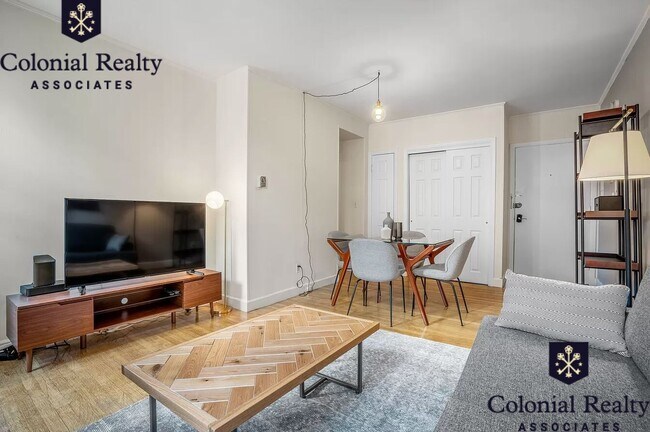 Foto del edificio - 529 Beacon St
