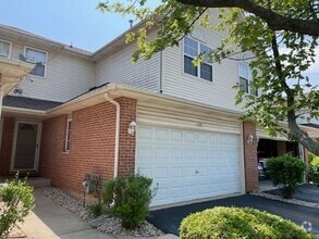 Building Photo - 1125 Coventry Cir