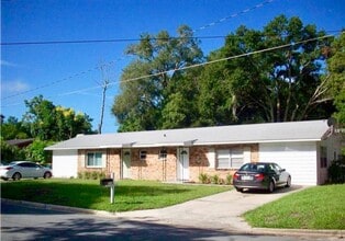 Building Photo - 157 N Rhodes St