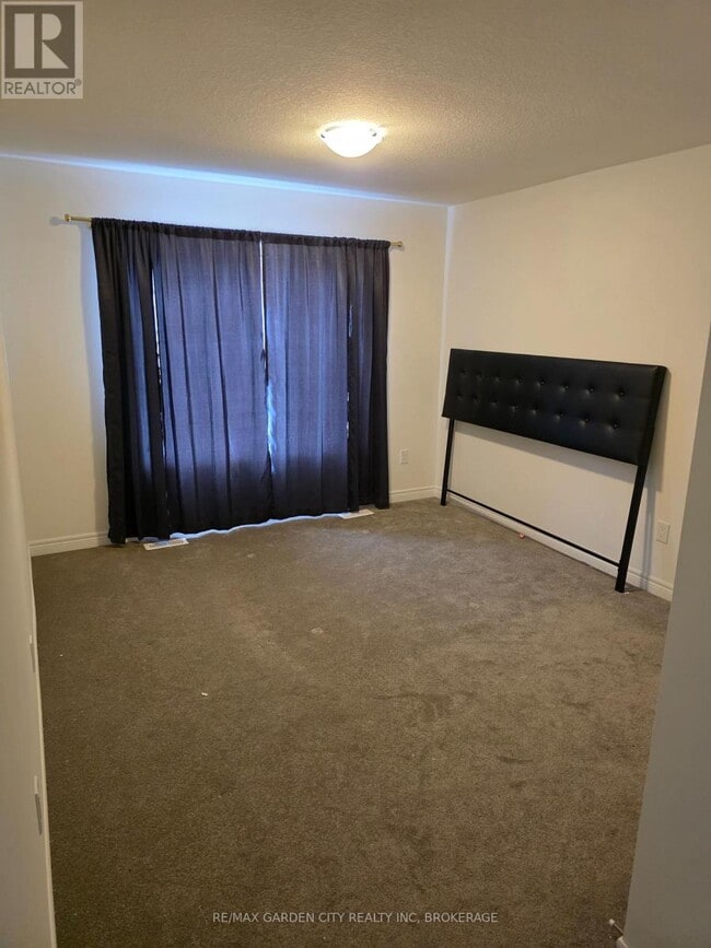 Building Photo - 62 Dryden Ln