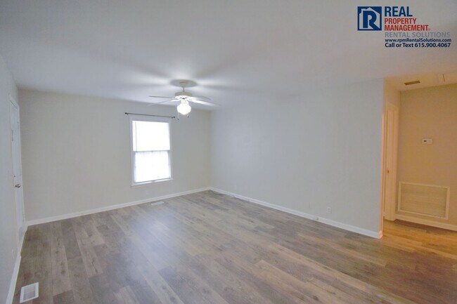 Foto del edificio - Adorable 2 bed 1 ba duplex in the heart of Murfreesboro!