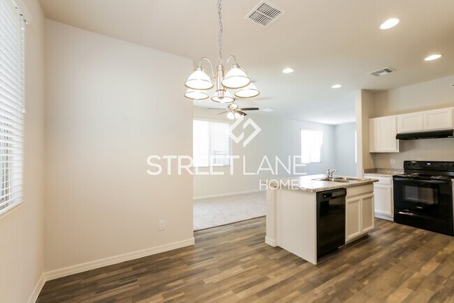 Building Photo - Charming 3 Bedroom in Phoenix!