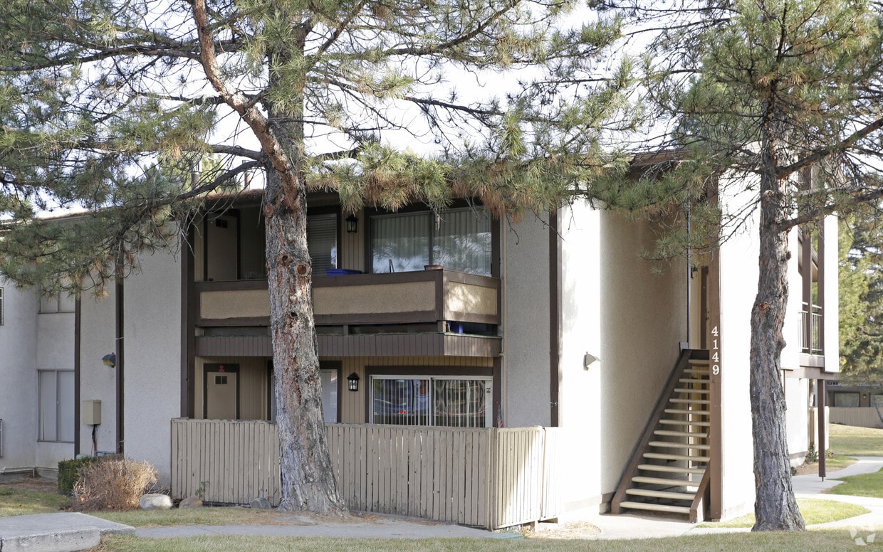 Village Green Apartments Salt Lake City
