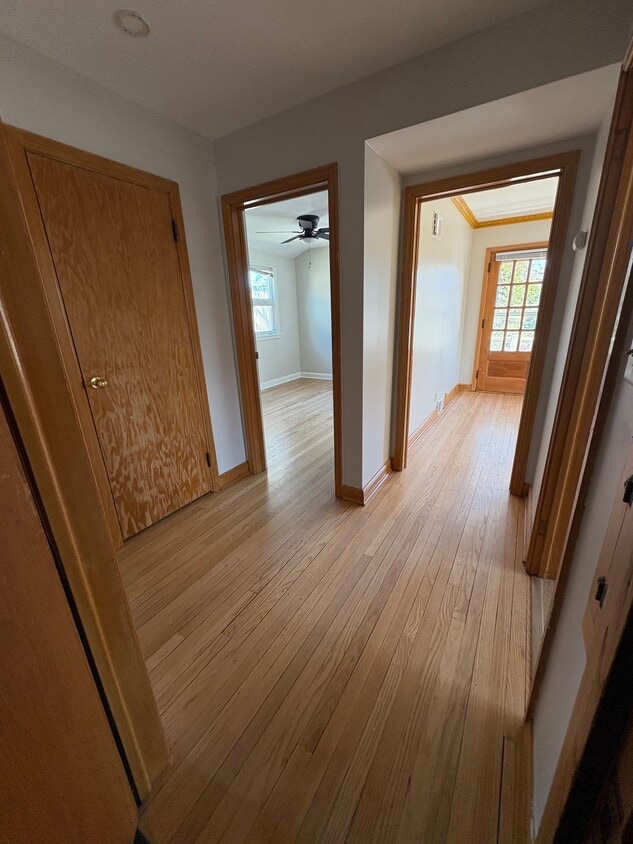 Foyer Entry - 1954 S 82nd St