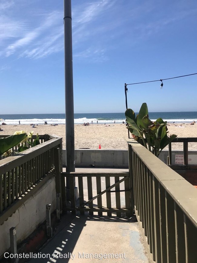 Building Photo - 4229 Ocean Blvd